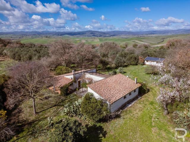 Rustico in vendita a Unione di Comuni Montani Colline del Fiora, Manciano