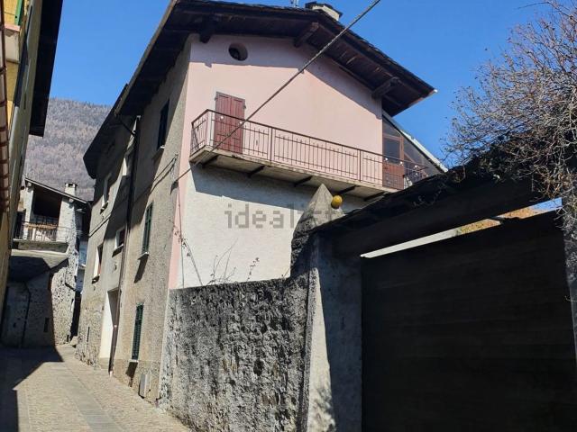 Rustico in vendita a Chiuro, Lombardia
