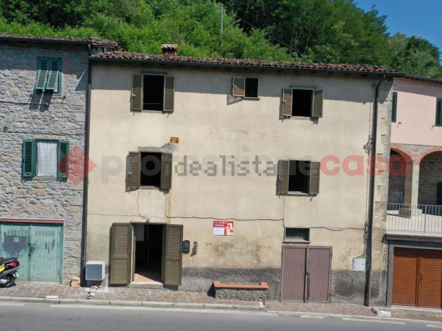 Rustico in vendita a Unione Comuni Garfagnana, Pieve Fosciana