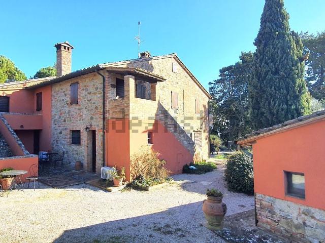 Rustico in vendita a Castiglione del Lago, Perugia