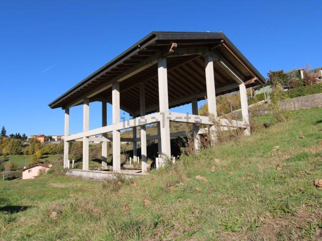 Rustico in vendita a Cornedo Vicentino, Veneto
