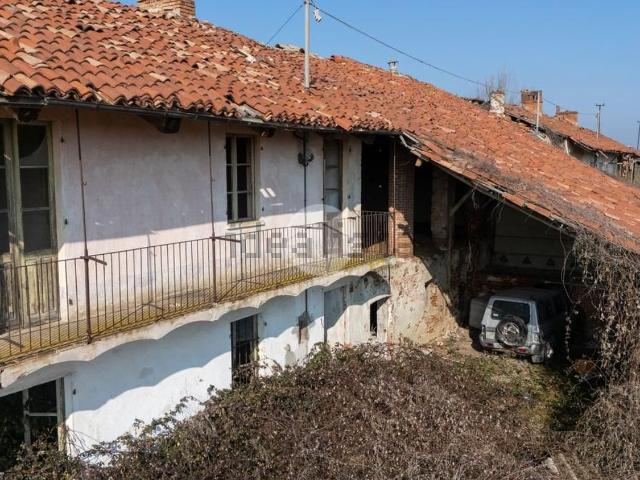 Rustico in vendita a Cherasco, Cuneo