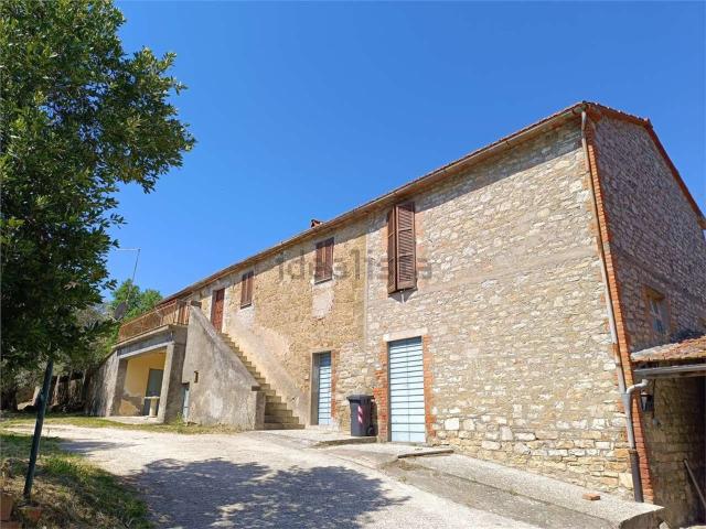 Rustico in vendita a Cerqueto, Passignano Sul Trasimeno