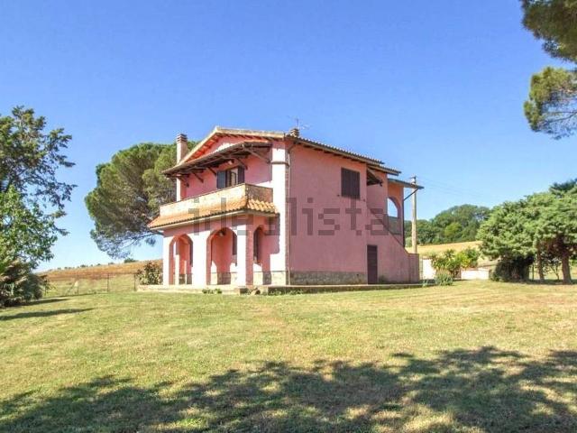 Rustico in vendita a Roccastrada, Toscana