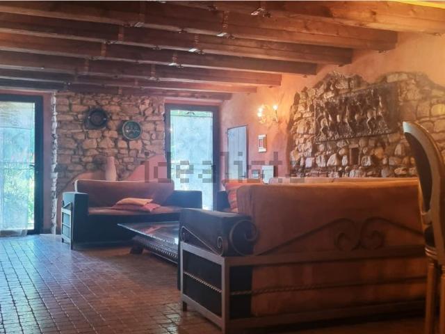 Rustico in vendita a Gemmano, Reggio Emilia