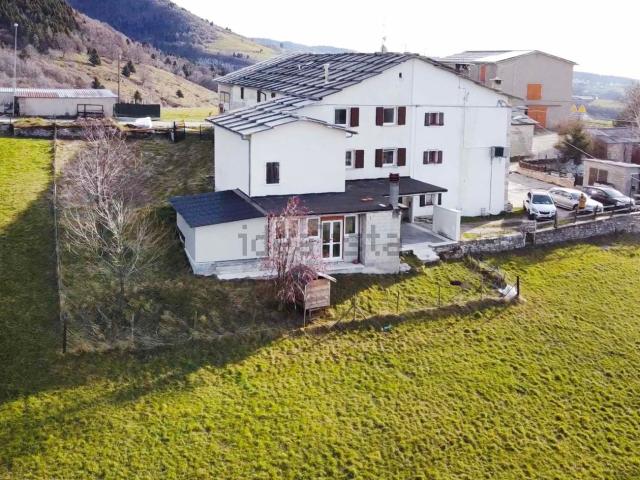 Rustico in vendita a Sant'anna D'alfaedo, Veneto