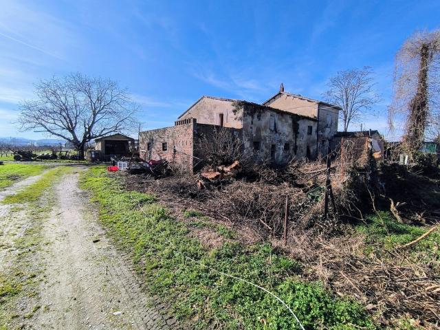 Rustico in vendita a Unione dei comuni Valle del Savio, Cesenà