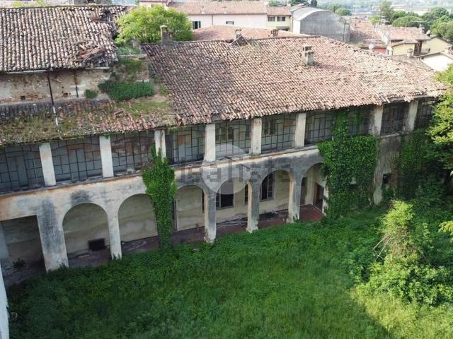Rustico in vendita a Lonato del Garda, Brescia