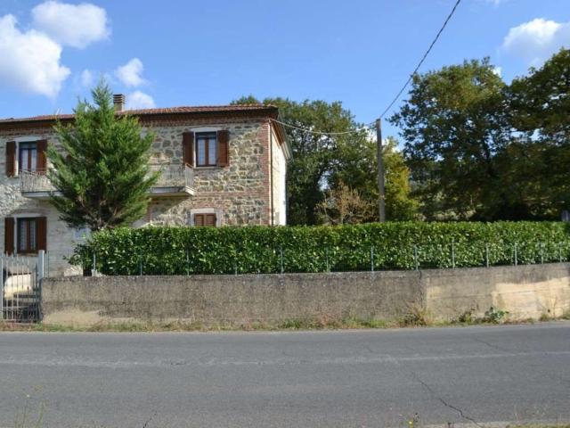 Rustico in vendita a Lucignano, Toscana