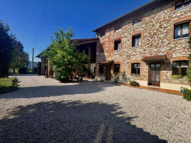 Rustico in vendita a Malo, Veneto