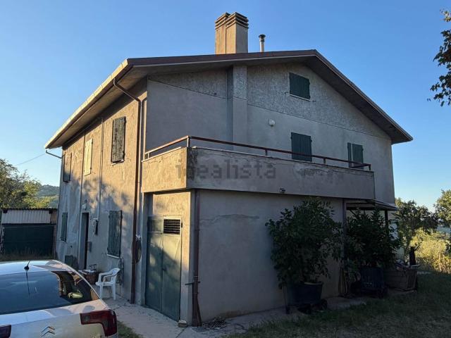 Rustico in vendita a Cartoceto, Pesaro e Urbino