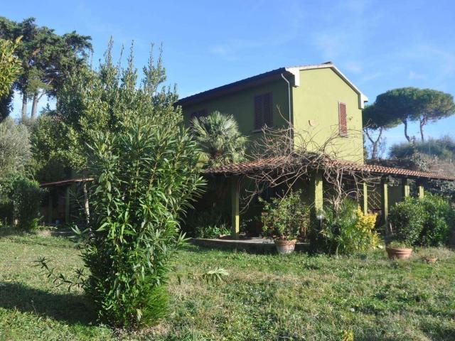 Rustico in vendita a Montescudaio, Toscana