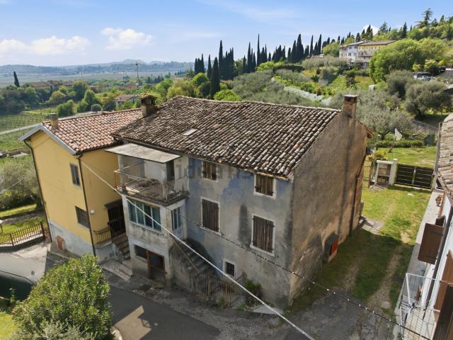 Rustico in vendita a Caprino Veronese, Veneto