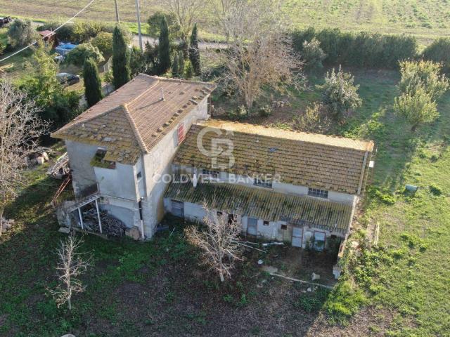 Rustico in vendita a Canino, Lazio