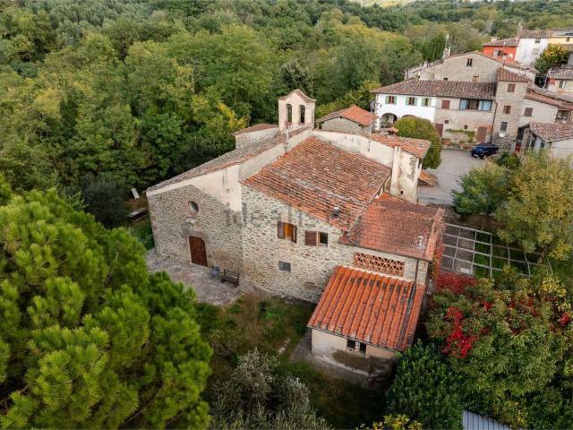 Rustico in vendita a Castelfranco Piandiscò, Toscana