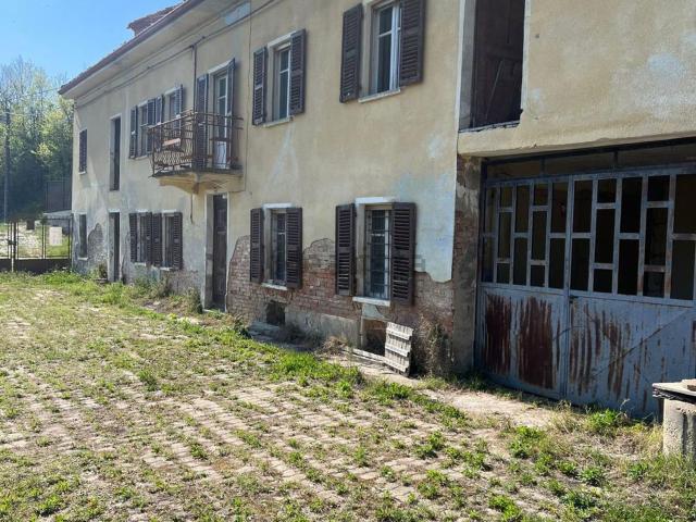 Rustico in vendita a Piemonte, Asti
