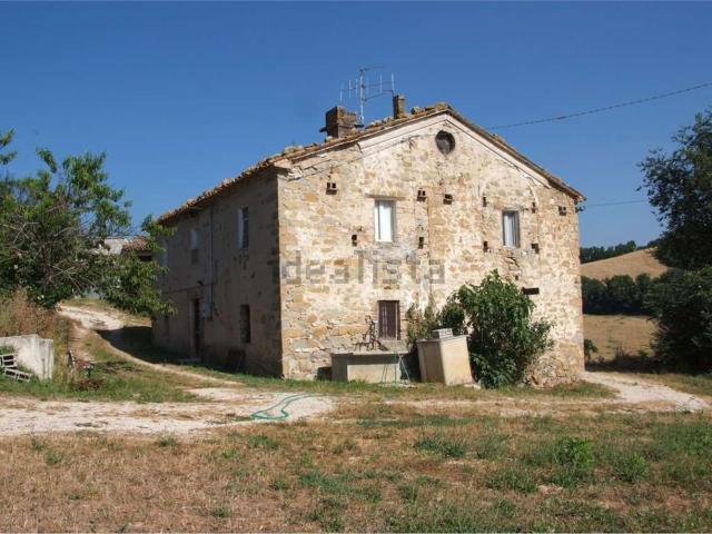 Rustico in vendita a Marche, Macerata