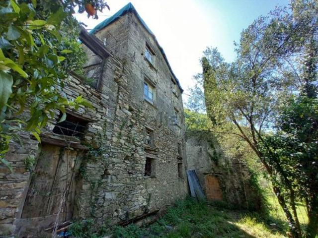 Rustico in vendita a Avegno