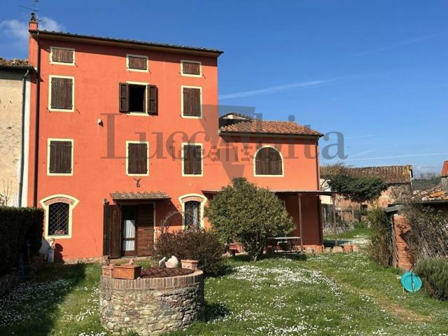 Rustico in vendita a San Ginese di Compito, Capannori