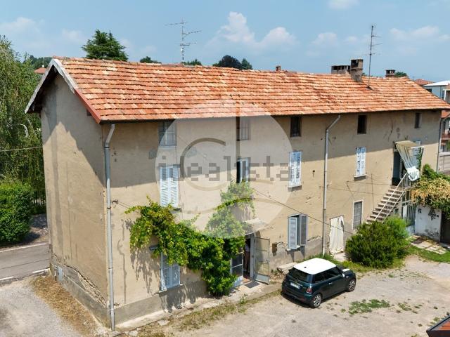 Rustico in vendita a Appiano Gentile, Lombardia
