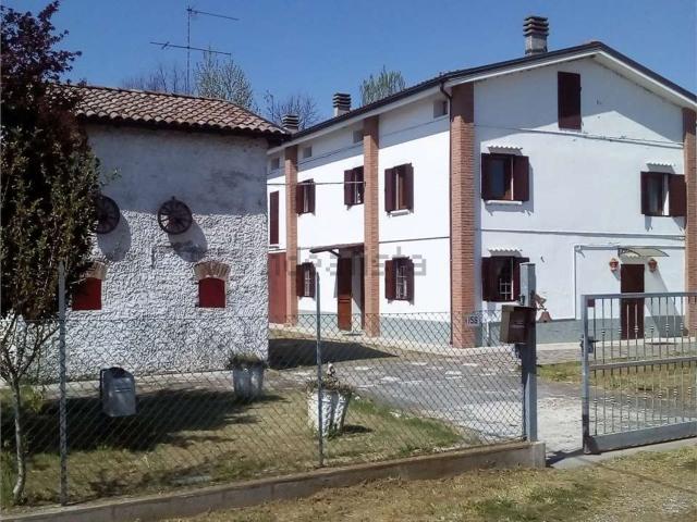 Rustico in vendita a Unione dei comuni del Sorbara, Ravarino