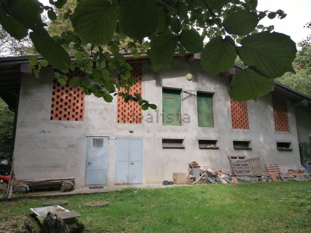 Rustico in vendita a Torno, Lombardia