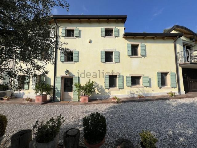 Rustico in vendita a Mezzane Di Sotto, Veneto