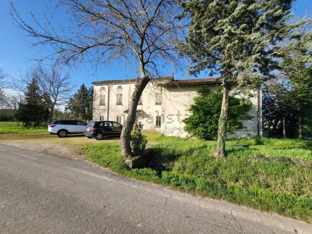 Rustico in vendita a Goito, Lombardia