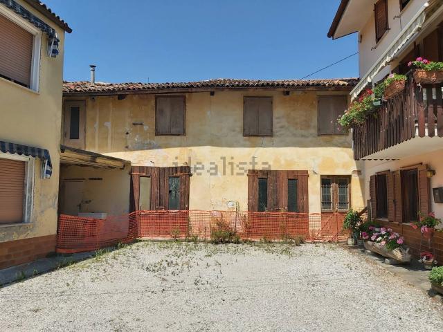 Rustico in vendita a Cormons, Friuli-Venezia Giulia