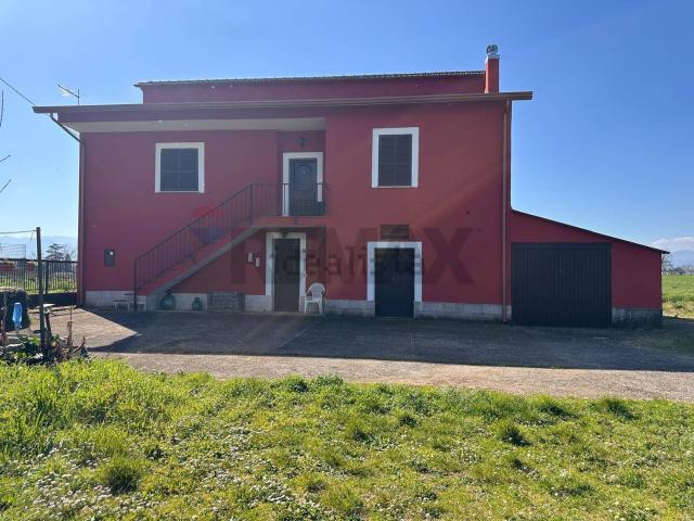 Rustico in vendita a Roccasecca, Lazio
