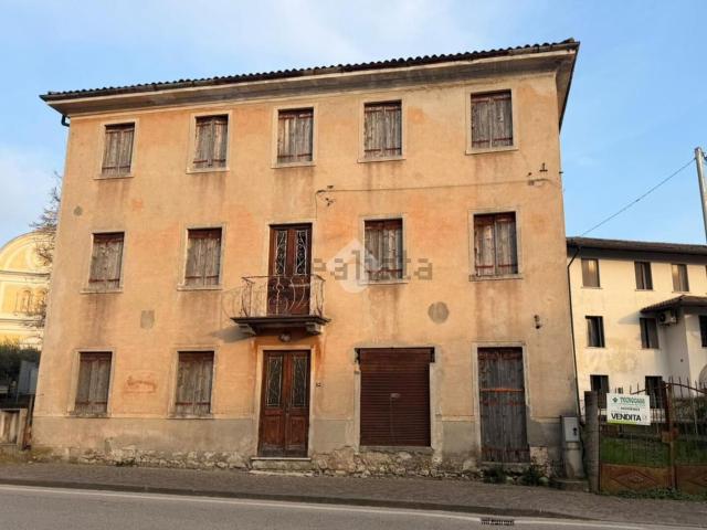 Rustico in vendita a San Giacomo, Romano D'ezzelino