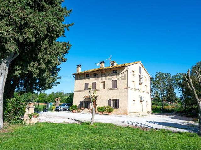 Rustico in vendita a Marche, Macerata