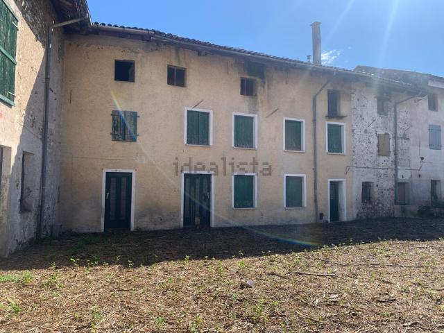 Rustico in vendita a Pozzuolo Del Friuli, Friuli-Venezia Giulia