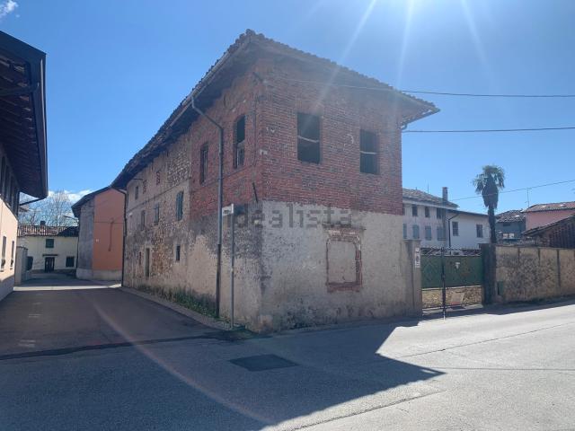 Rustico in vendita a Terenzano / Terençan, Pozzuolo del Friuli / Puçui