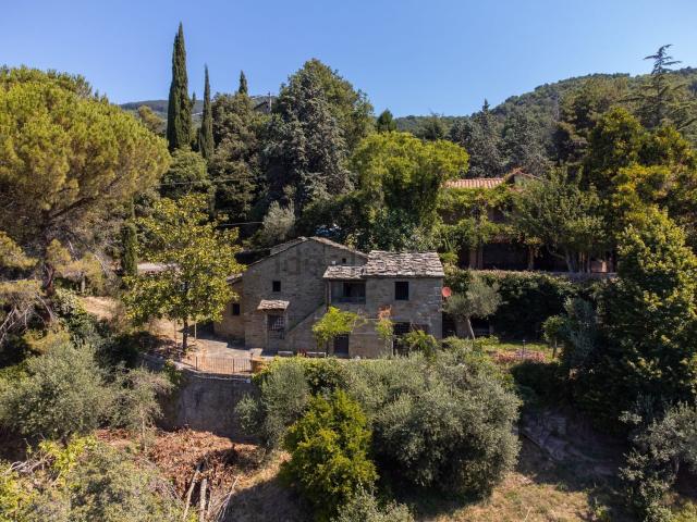 Rustico in vendita a Torreone, Cortona