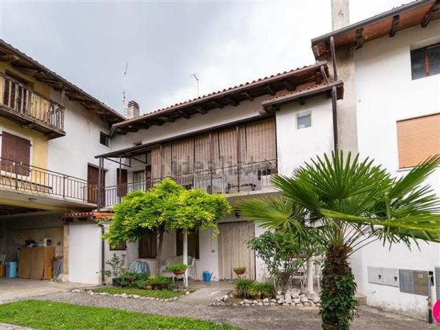 Rustico in vendita a Aviano, Friuli-Venezia Giulia