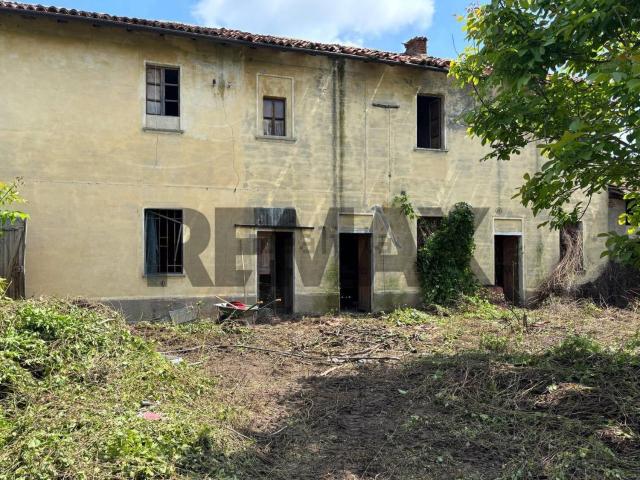 Rustico in vendita a Langosco, Lombardia