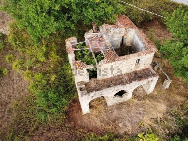 Rustico in vendita a Casal Velino Marina, Campania