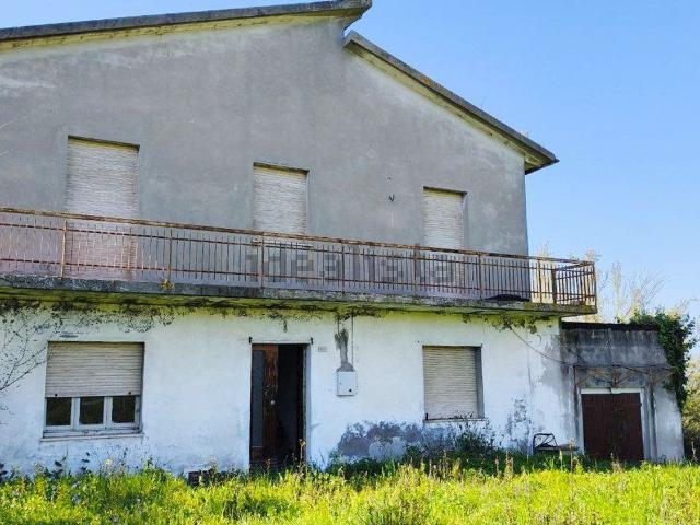Rustico in vendita a Saludecio, Reggio Emilia