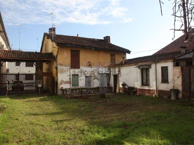Rustico in vendita a Unione dei Comuni I Fontanili, Rosate