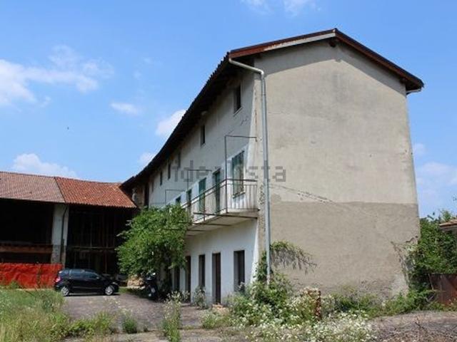 Rustico in vendita a Bagnatica, Lombardia