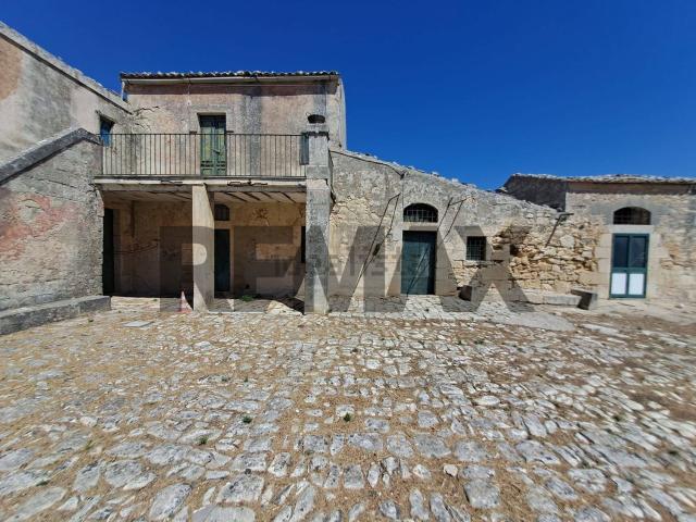 Rustico in vendita a Pianetti, Ragusa