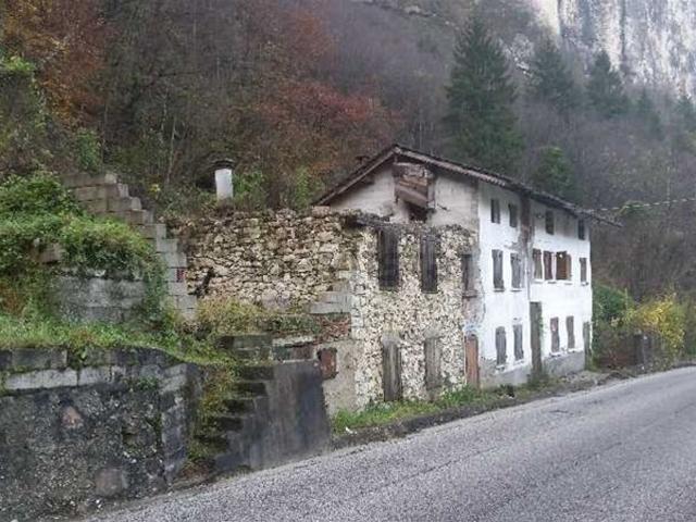 Rustico in vendita a Enego, Veneto