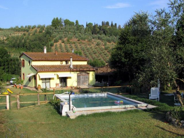 Rustico in vendita a La Scala, San Miniato