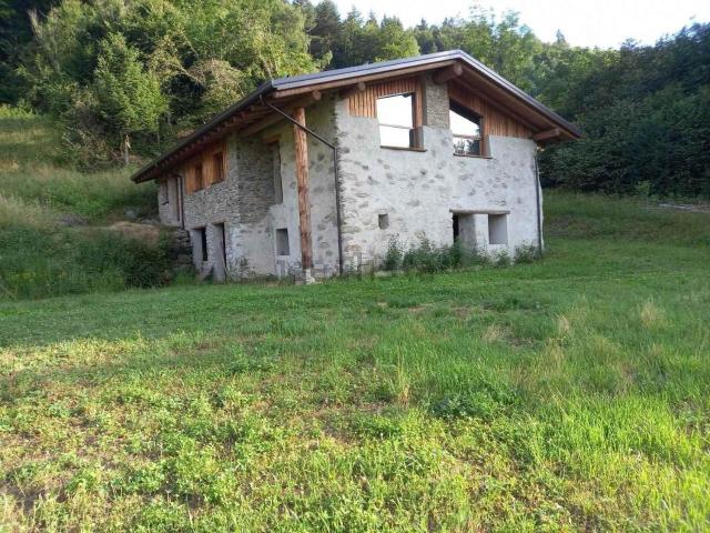 Rustico in vendita a Comunità montana della valle Camonica, Edolo