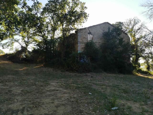 Rustico in vendita a Contrada San Savino, Marche