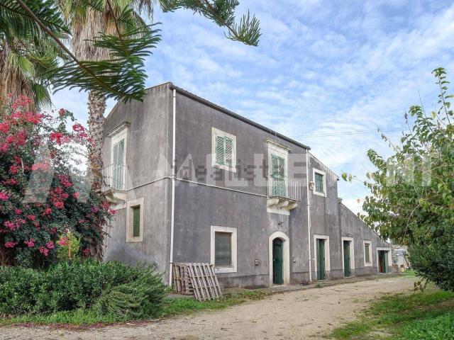 Rustico in vendita a Augusta, Sicilia