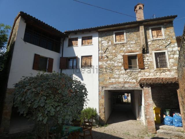 Rustico in vendita a Tarzo, Veneto