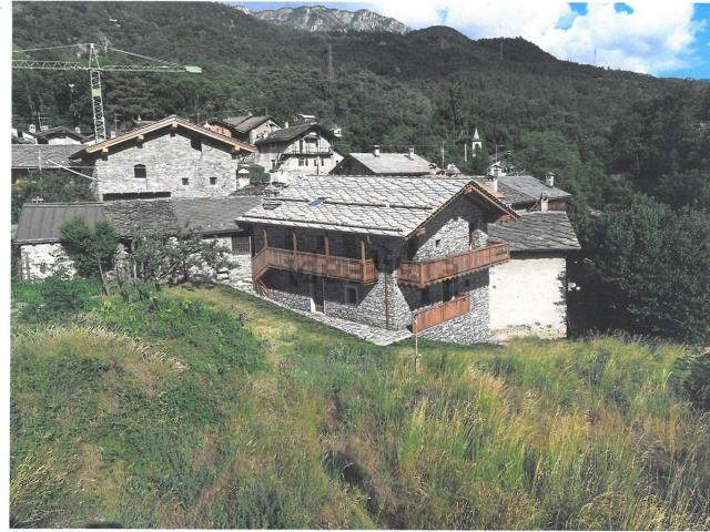 Rustico in vendita a Montjovet, Aosta