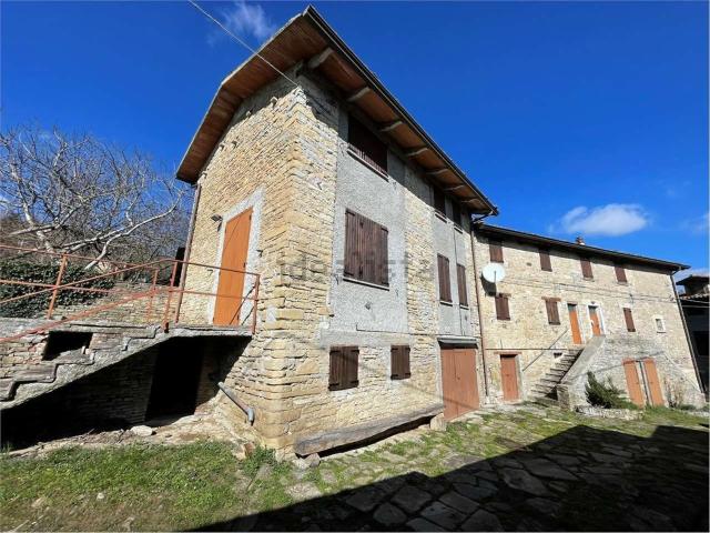 Rustico in vendita a Neviano Degli Arduini, Reggio Emilia